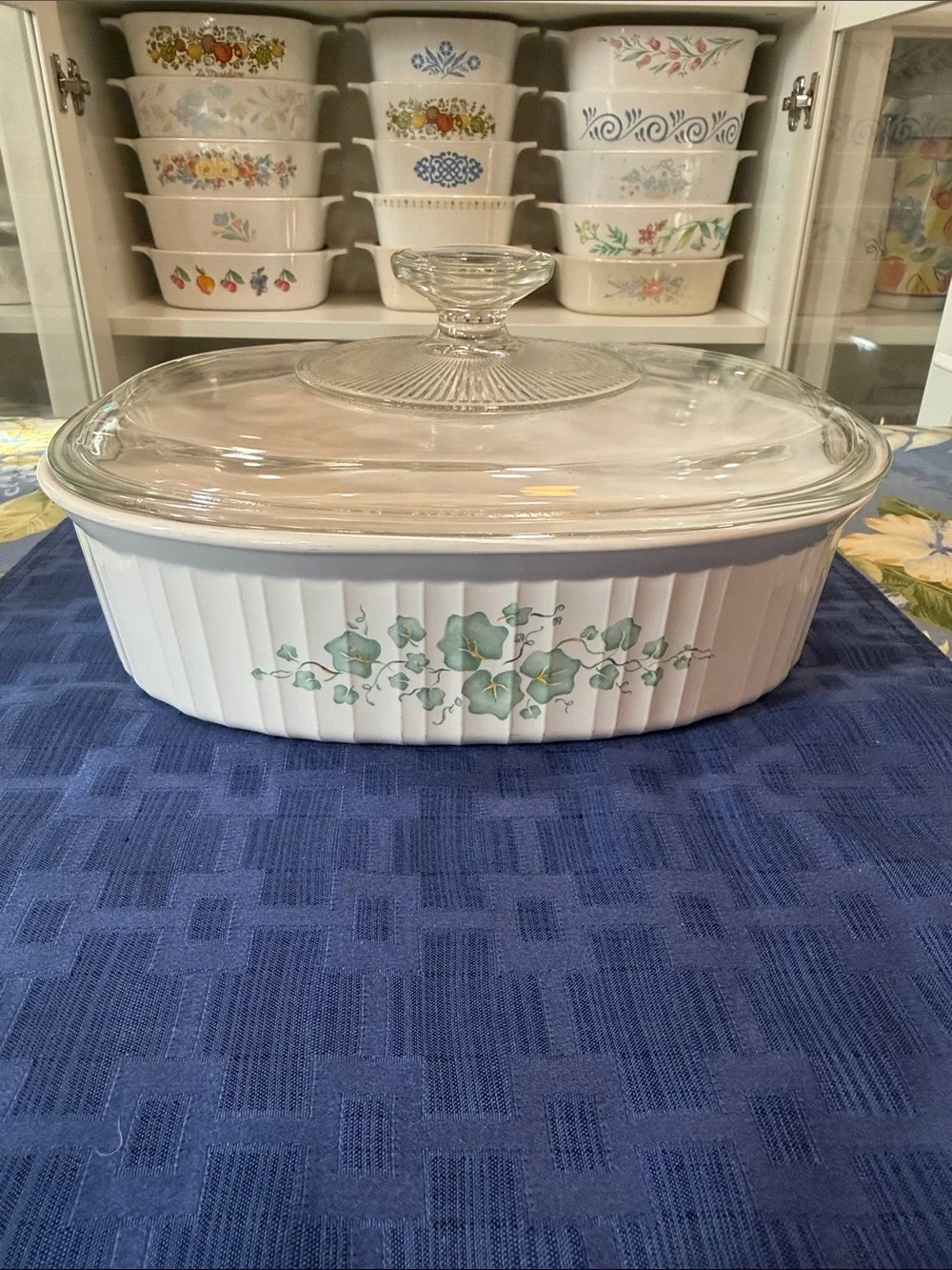 Corningware White Oval Casserole Callaway Ivy with Clear Glass Lid